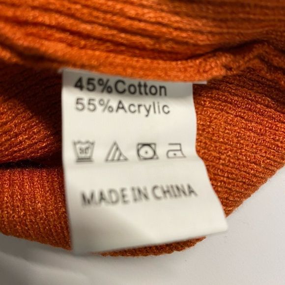 NWT burnt orange Raikamitu Sweater size small - Picture 4 of 4